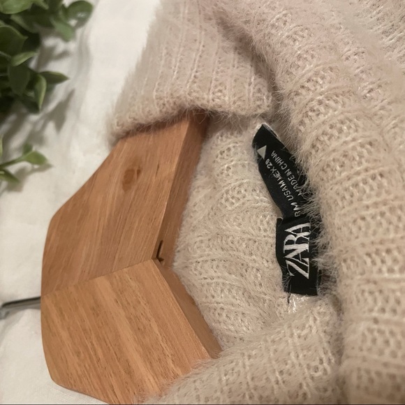 Zara Cropped sweater - Picture 4 of 4